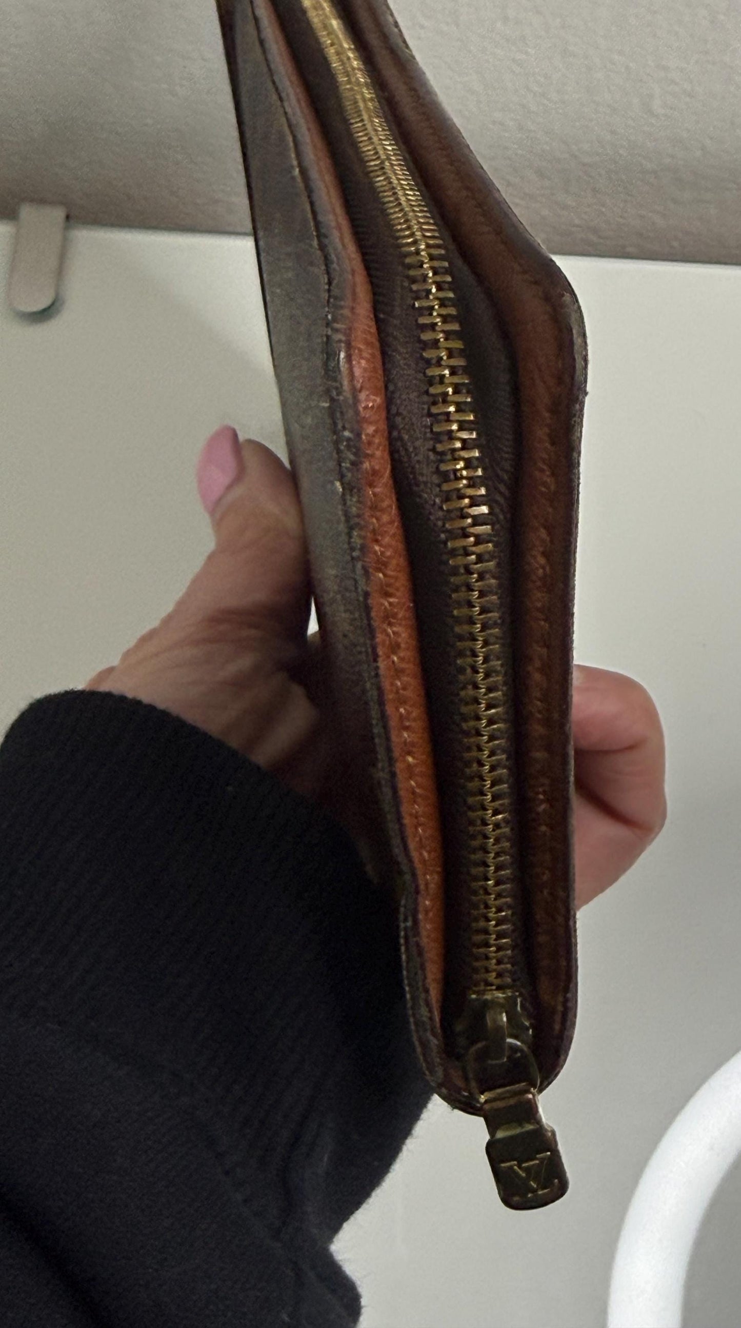 Louis Vuitton Vintage Monogram  Long Zippy Wallet