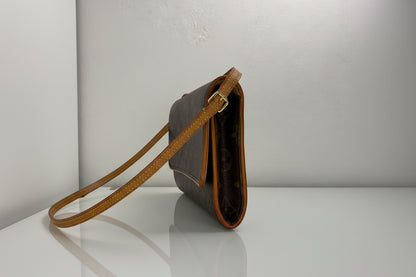 Louis Vuitton Vintage Monogram Pochette Twin GM