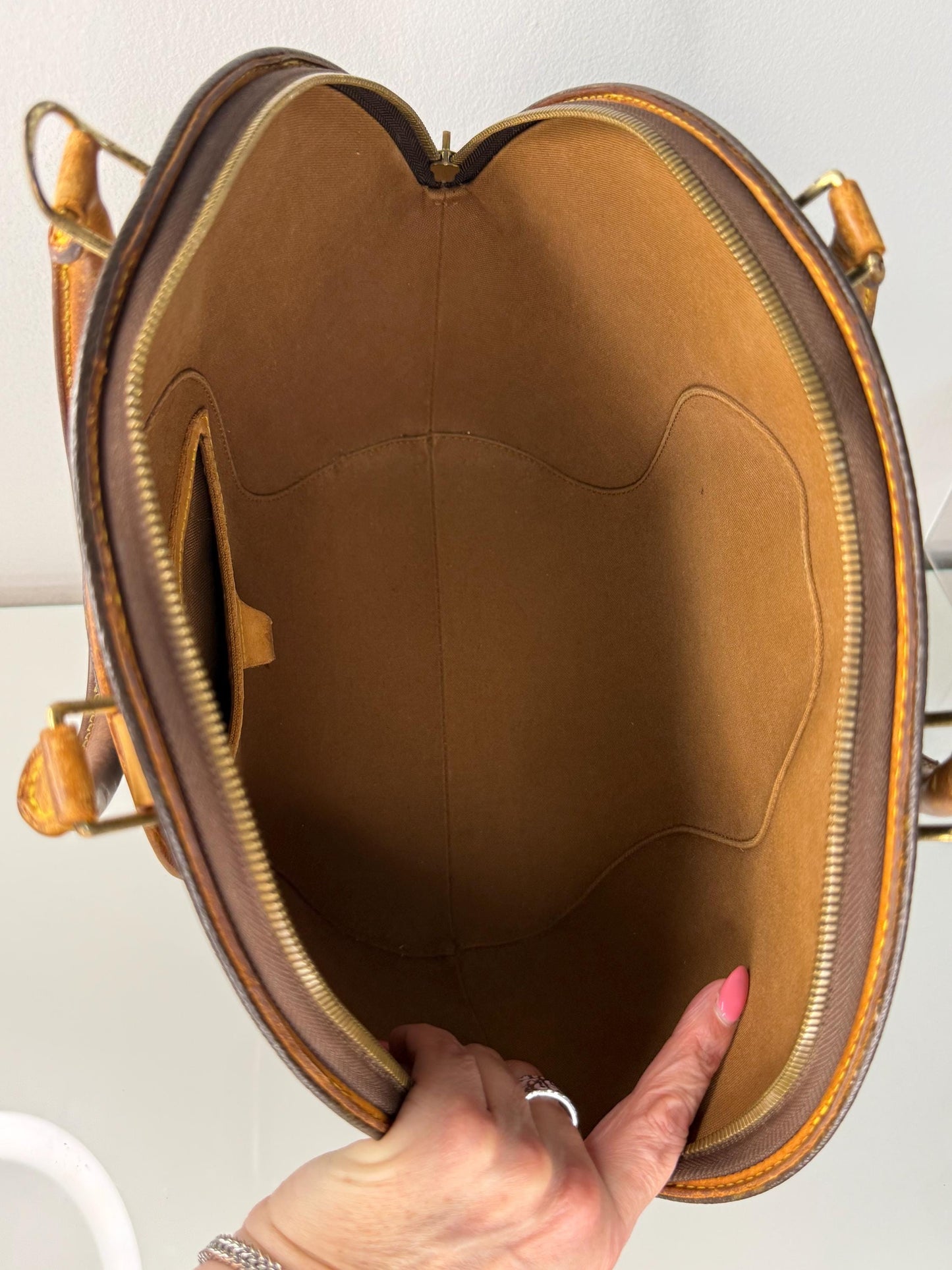 Louis Vuitton Vintage Monogram Ellipse PM