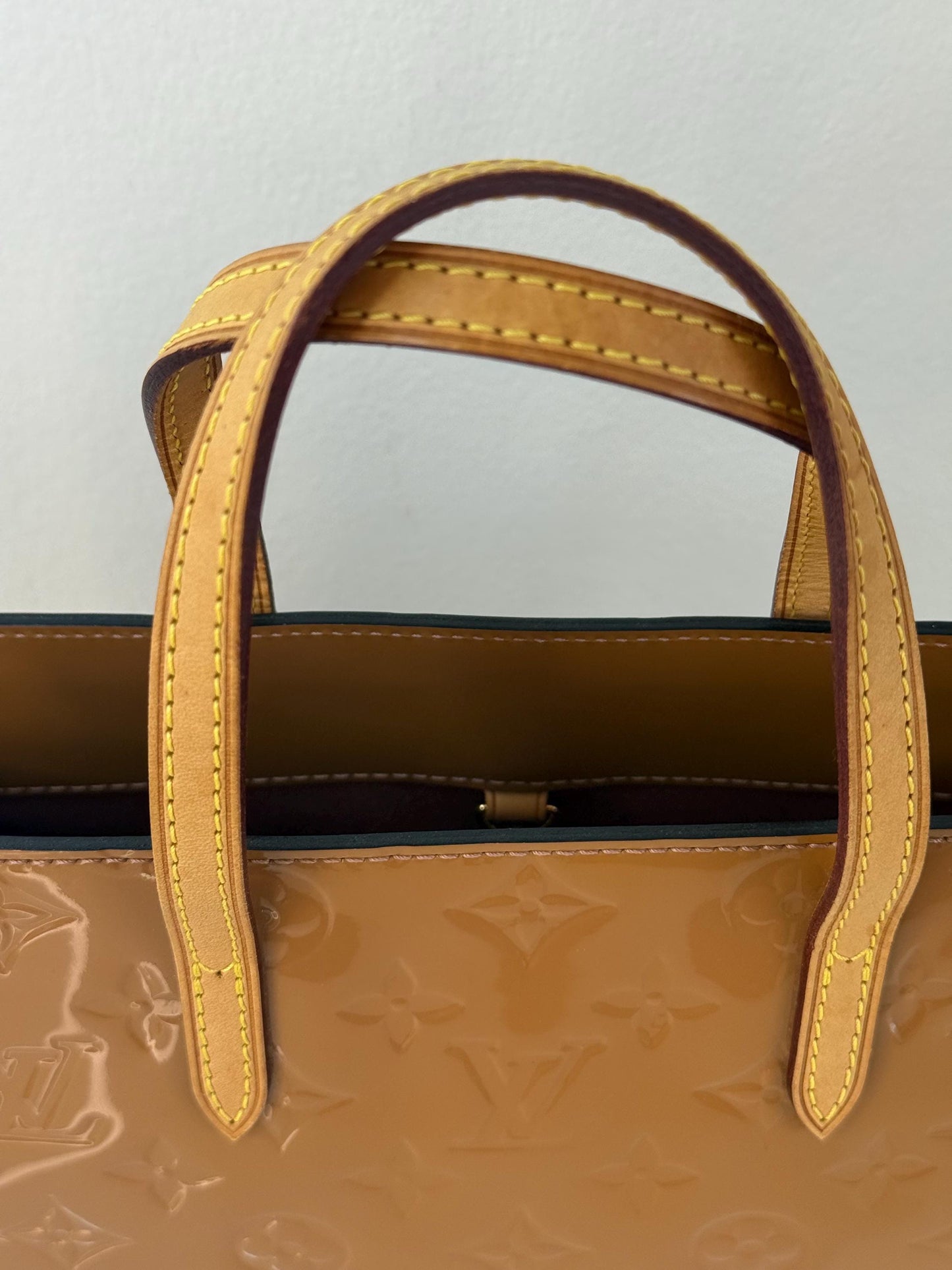 Louis Vuitton Vernis Catalina Monogram Handbag