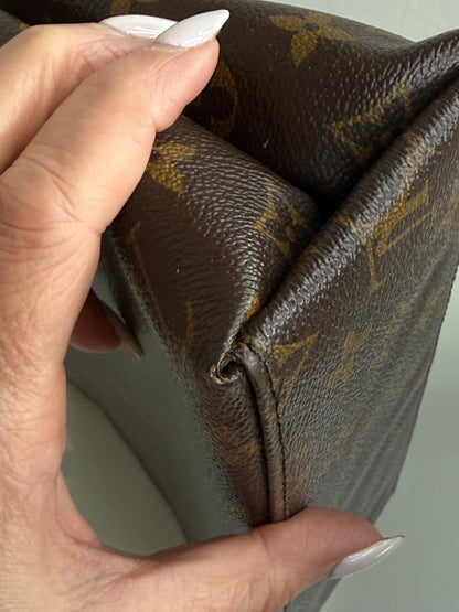 Louis Vuitton Epi Black and Monogram Saint Michel