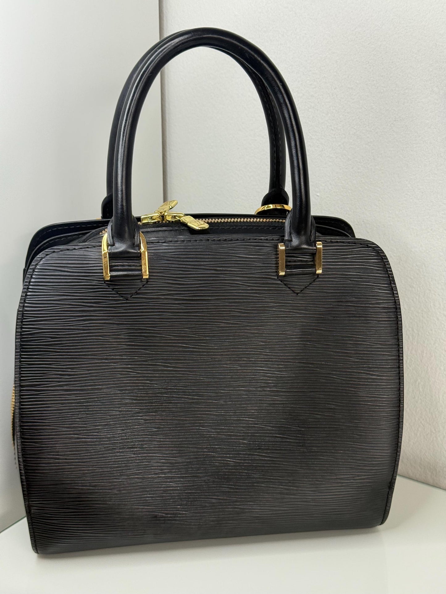 Louis Vuitton Vintage Epi Black Pont Neuf PM