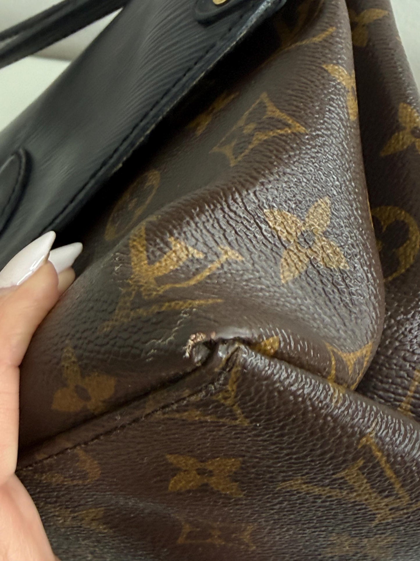 Louis Vuitton Epi Black and Monogram Saint Michel