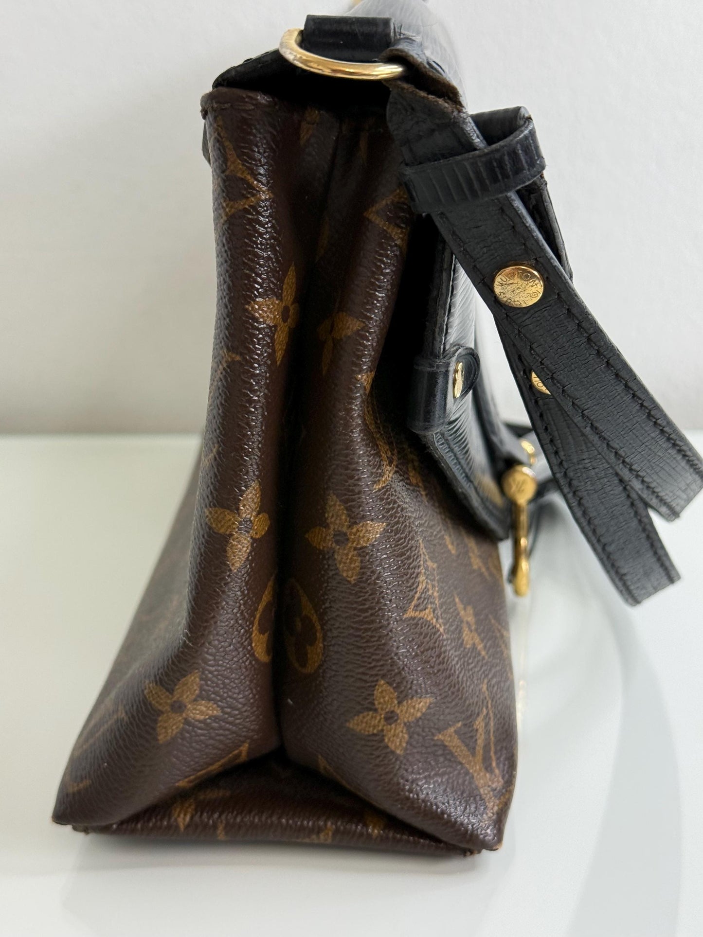 Louis Vuitton Epi Black and Monogram Saint Michel