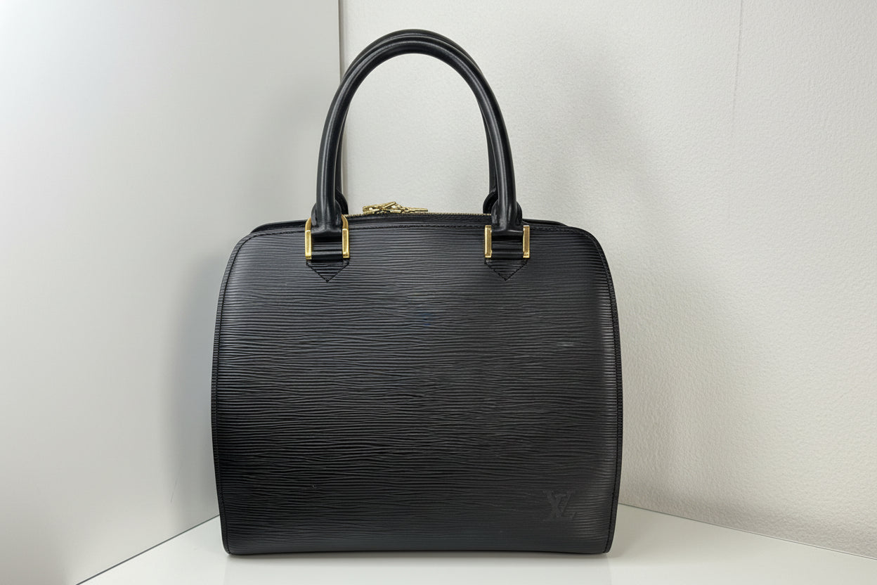 Louis Vuitton Vintage Epi Black Pont Neuf PM